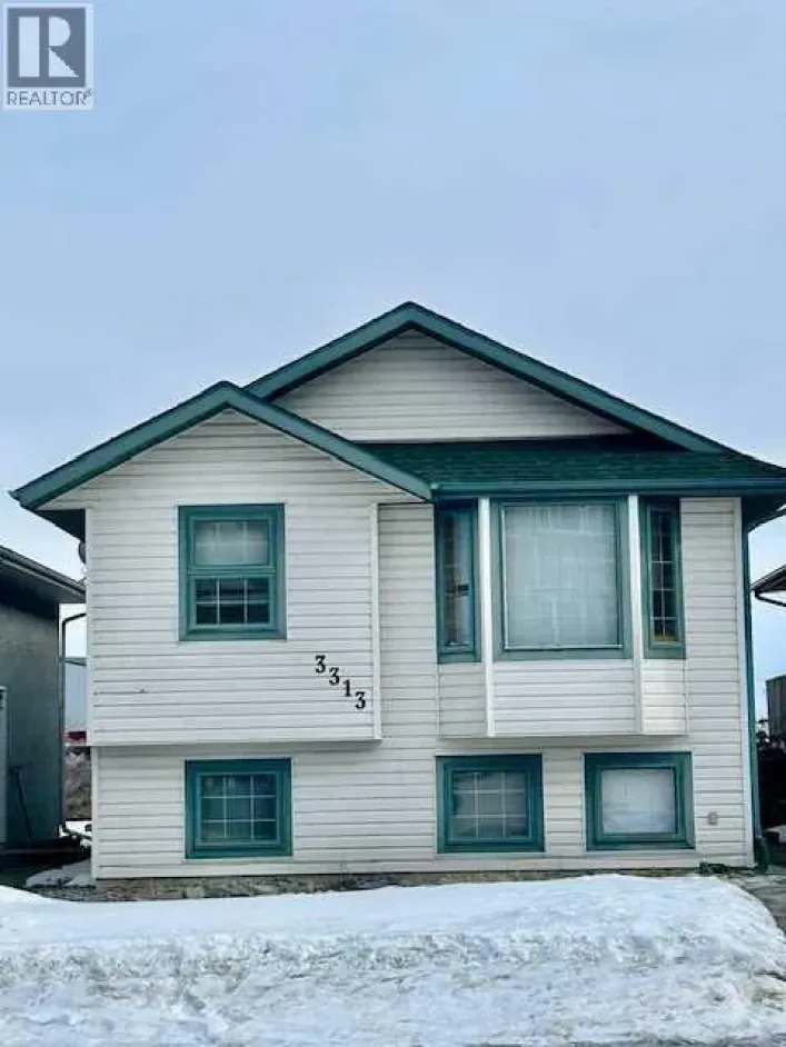 3313 50 Avenue, Sylvan Lake