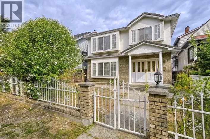 3315 CHARLES STREET, Vancouver