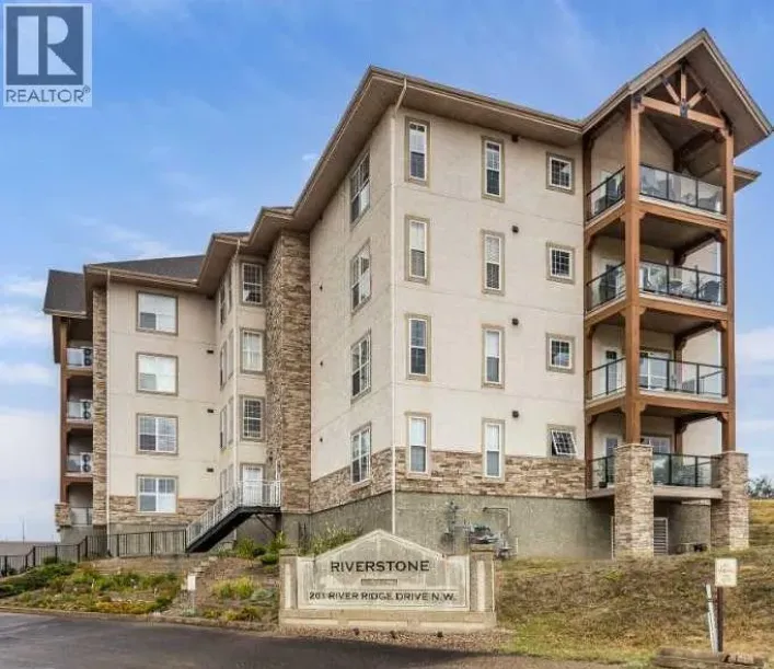 332, 201 River Ridge Drive NW, Medicine Hat