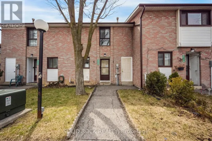 332 - 332 FLEETWOOD CRESCENT, Brampton