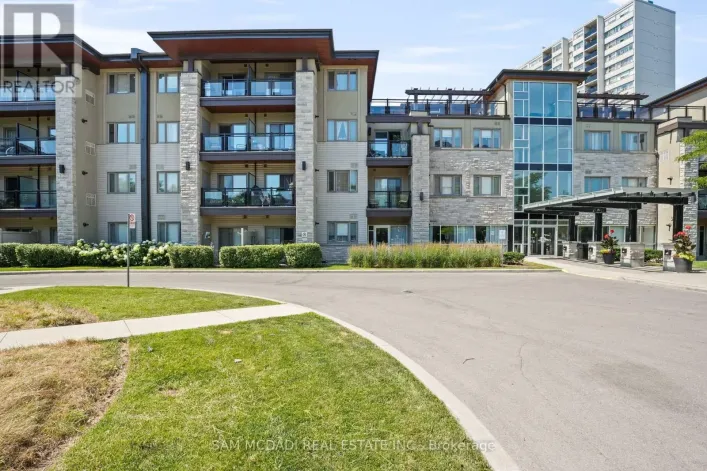332 - 570 LOLITA GARDENS, Mississauga