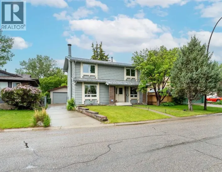 332 Deer Run Crescent SE, Calgary