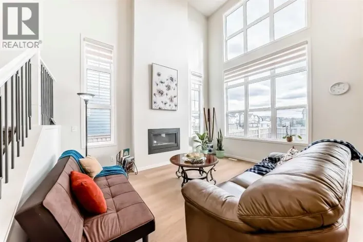 332 Magnolia Crescent SE, Calgary