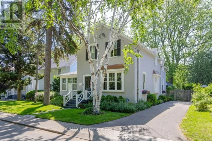 332 PALMER AVENUE, Oakville