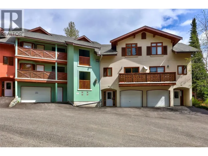 3320 Village Place Unit# 38, Sun Peaks
