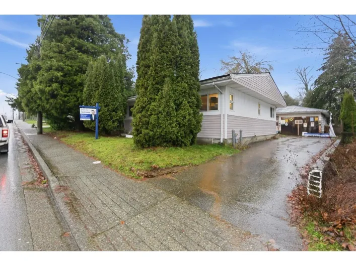 33219 7 AVENUE, Mission