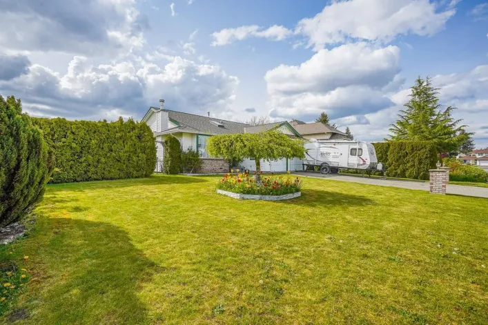 3329 197 STREET, Langley