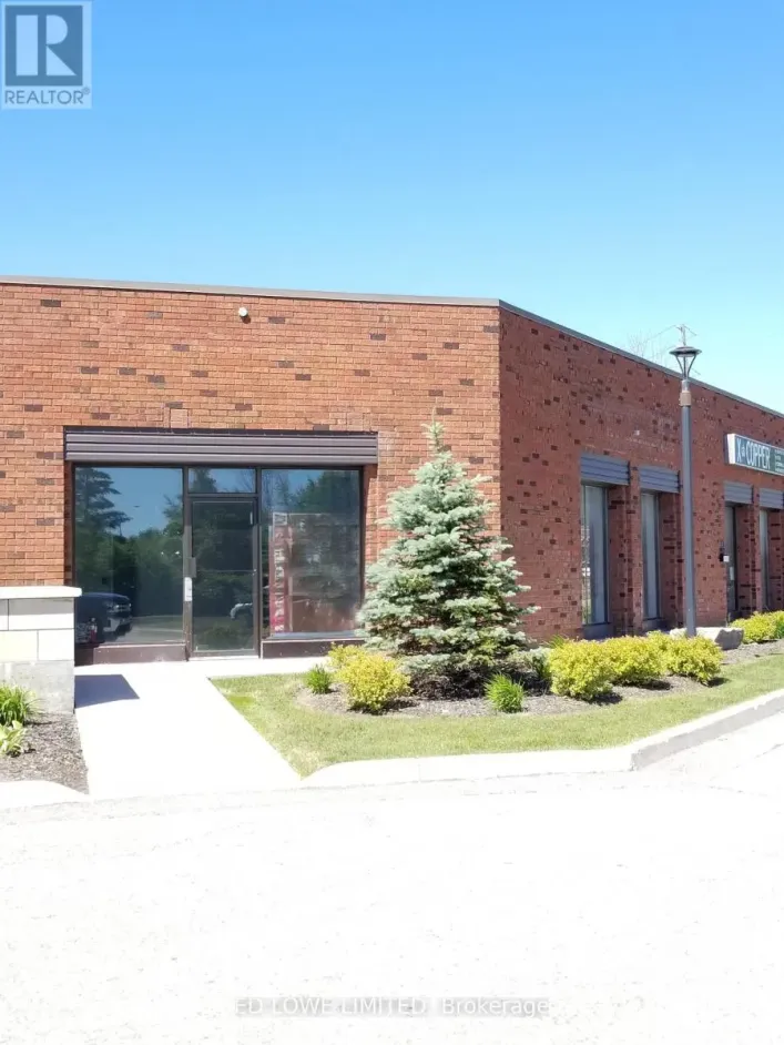 33-34 - 35 CEDAR POINTE DRIVE, Barrie