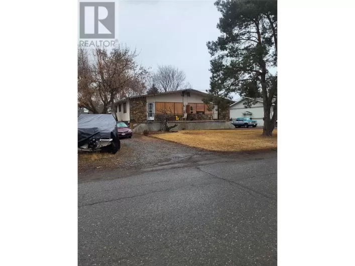3336 - 3338 Overlander Drive, Kamloops