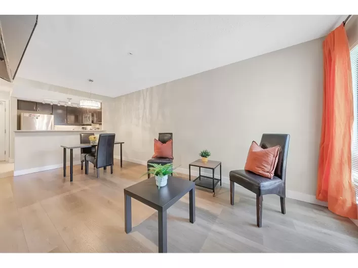 334 10838 CITY PARKWAY, Surrey