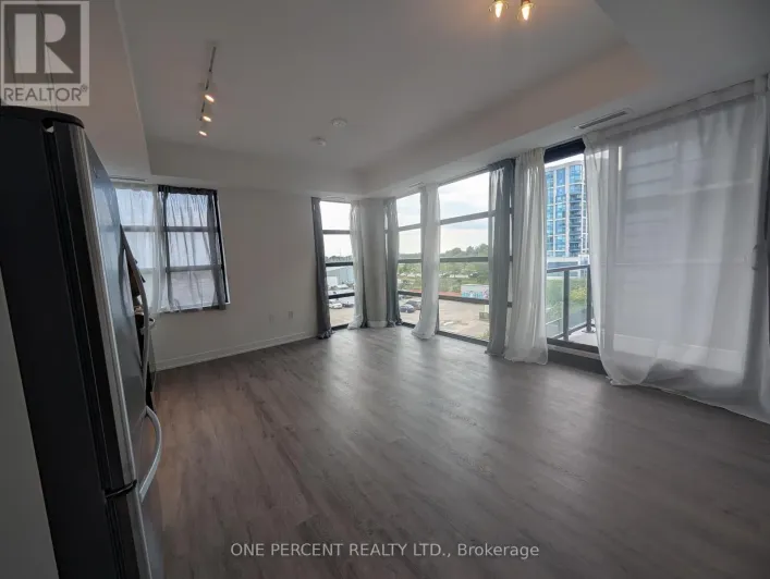 Apartment for rent: 334 - 1614 CHARLES STREET, Whitby