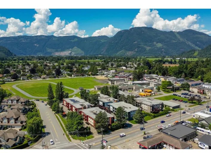 334 1735 AGASSIZ-ROSEDALE NO 9 HIGHWAY|Agassiz, Agassiz