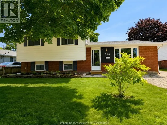 334 MCNAUGHTON AVENUE, Chatham