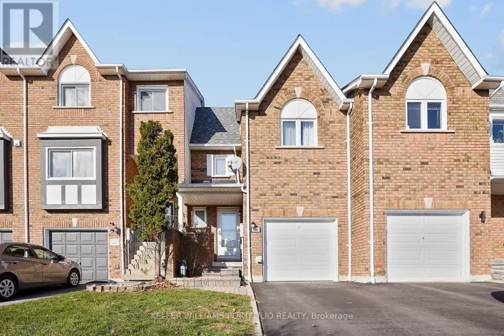 334 SPARROW CIRCLE, Pickering