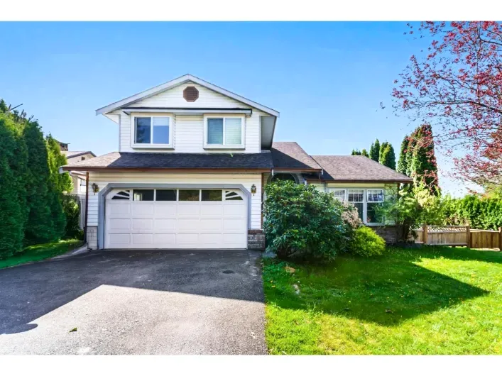 33480 BLUEBERRY DRIVE, Mission