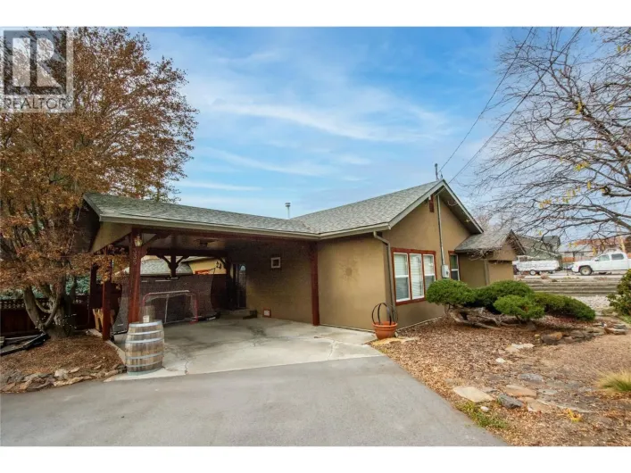 335 MIDDLE BENCH Road, Penticton