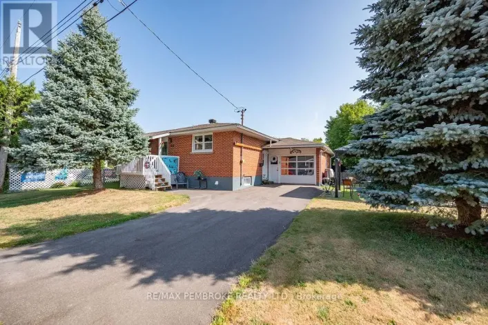 335 WILLARD STREET, Pembroke