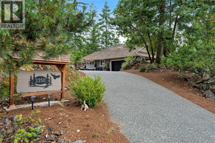 3350 Redden Rd, Nanoose Bay