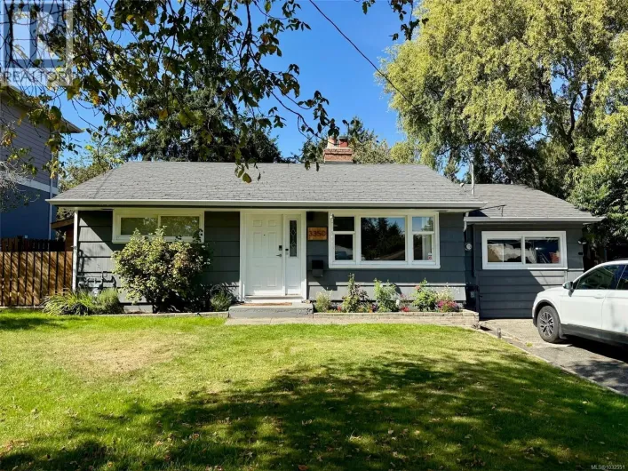 3350 Wascana St, Saanich