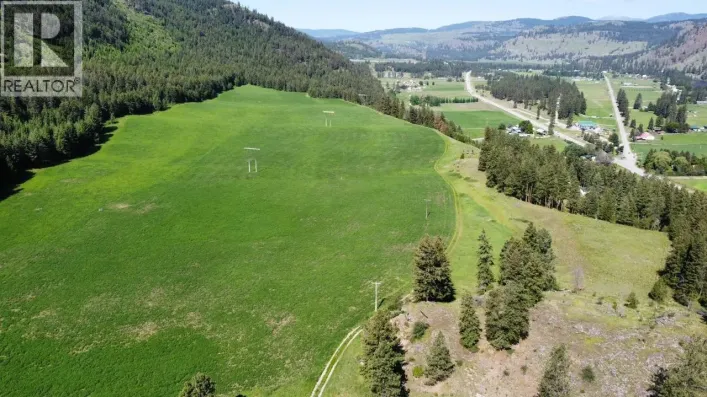 3352 3 Highway, Rock Creek