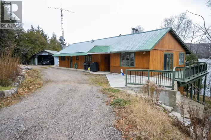 336 WILTOM DRIVE, Madawaska Valley