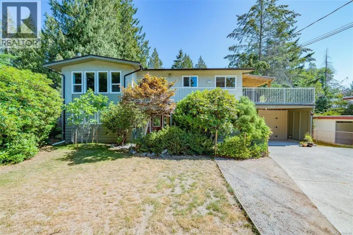3362 Uplands Dr, Nanaimo