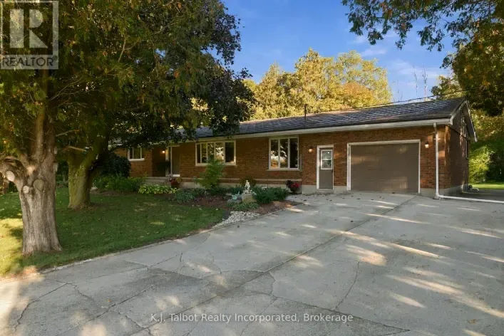 33696 BLACK'S POINT ROAD, Central Huron