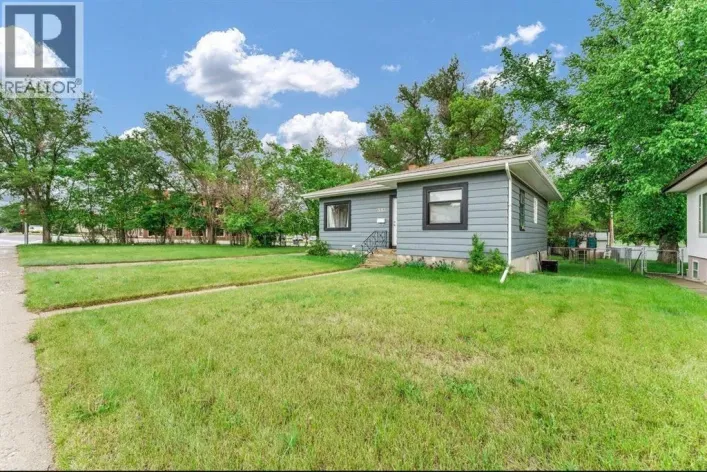 337 4 Street SW, Medicine Hat