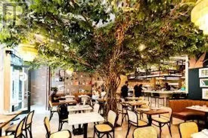 337 KING STREET W, Toronto