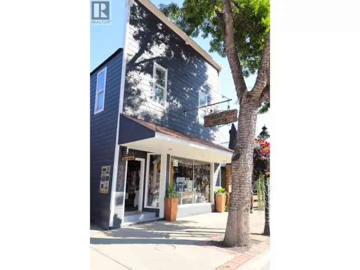 337 MARKET Avenue, Grand Forks