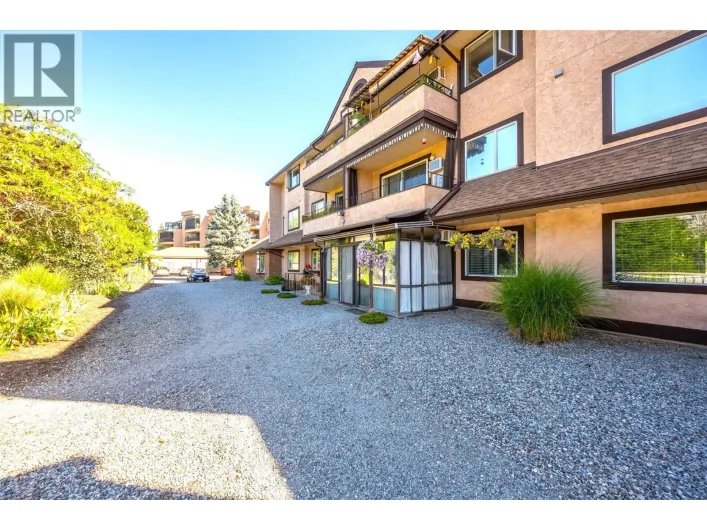 Apartment for sale: 337 MCKINNEY Road Unit# 111, Oliver