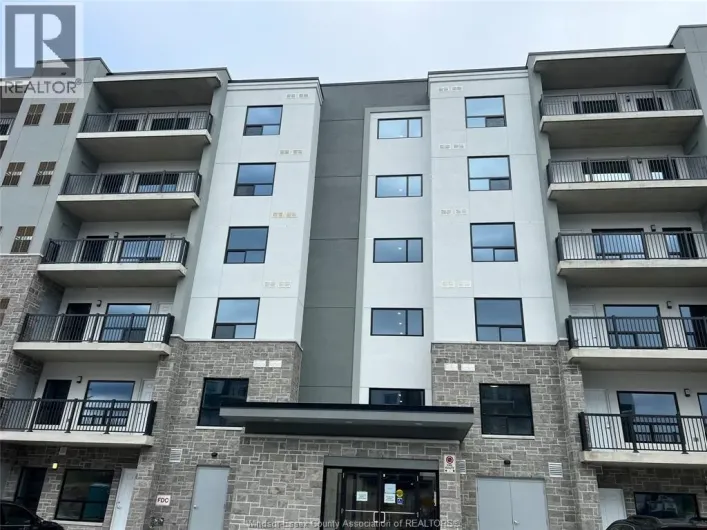 3370 STELLA CRESCENT Unit# 426, Windsor
