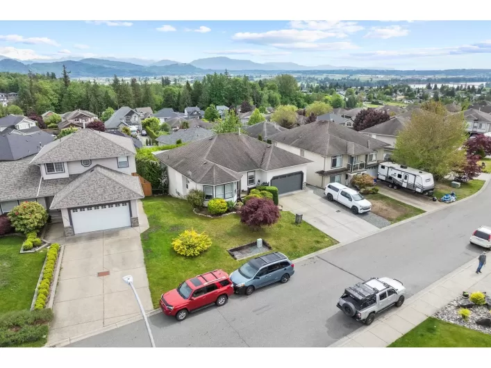 33720 GREWALL CRESCENT, Mission