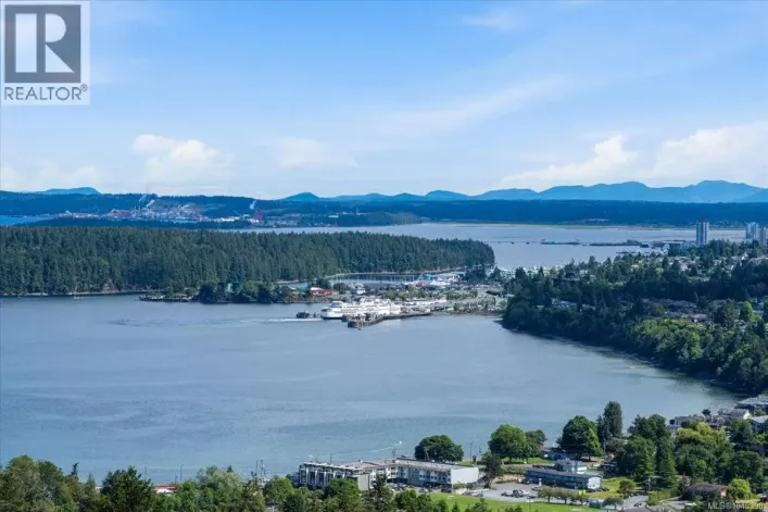 3375 Edgewood Dr, Nanaimo