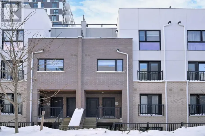 338 - 349 WHEAT BOOM DRIVE, Oakville