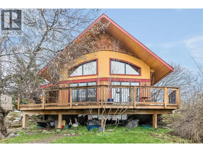 338 C Avenue, Kaslo