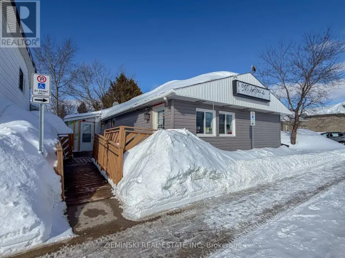 338 MAIN STREET, Iroquois Falls