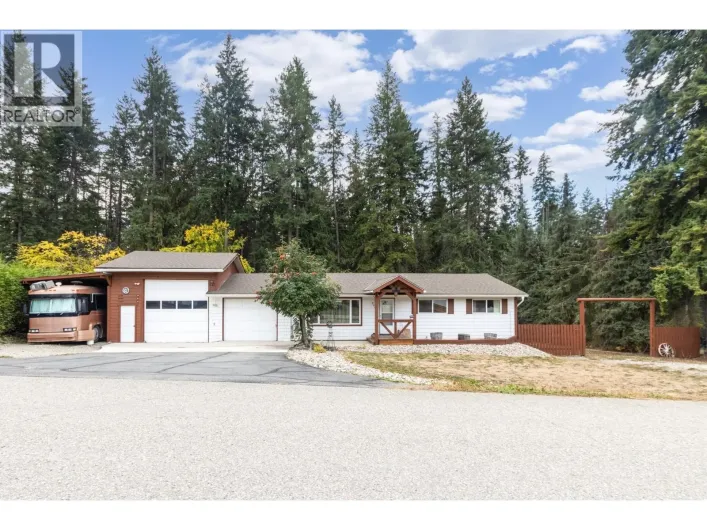 3380 28 Avenue NE, Salmon Arm