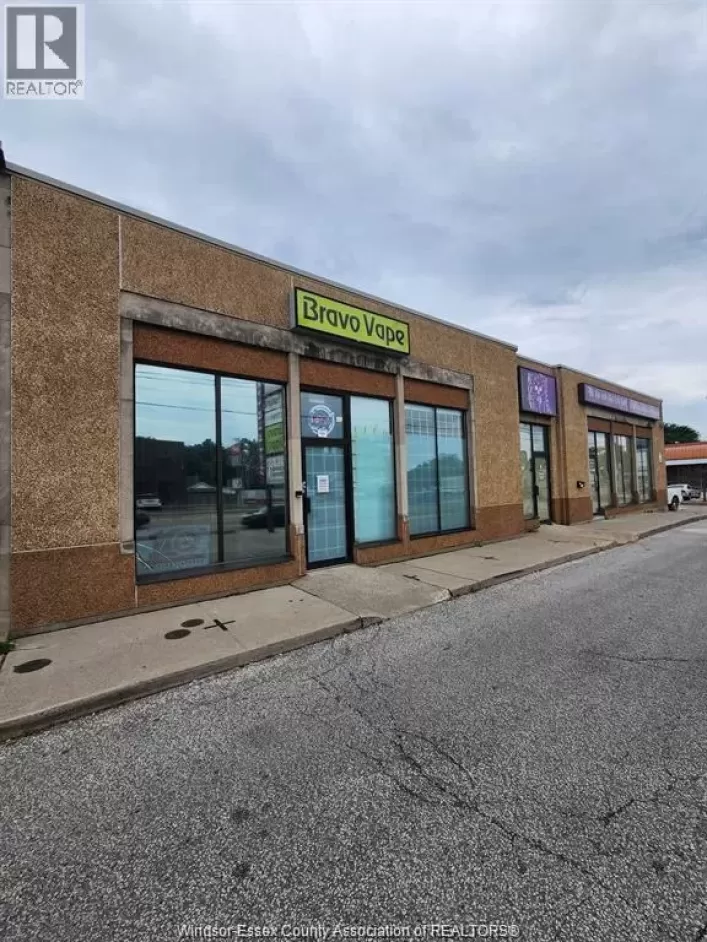 3381 WALKER ROAD, Windsor