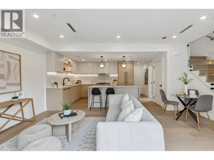 3383 VICTORIA DRIVE, Vancouver