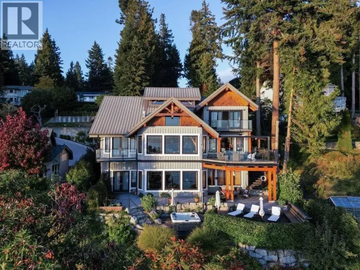 3387 BEACH AVENUE, Roberts Creek