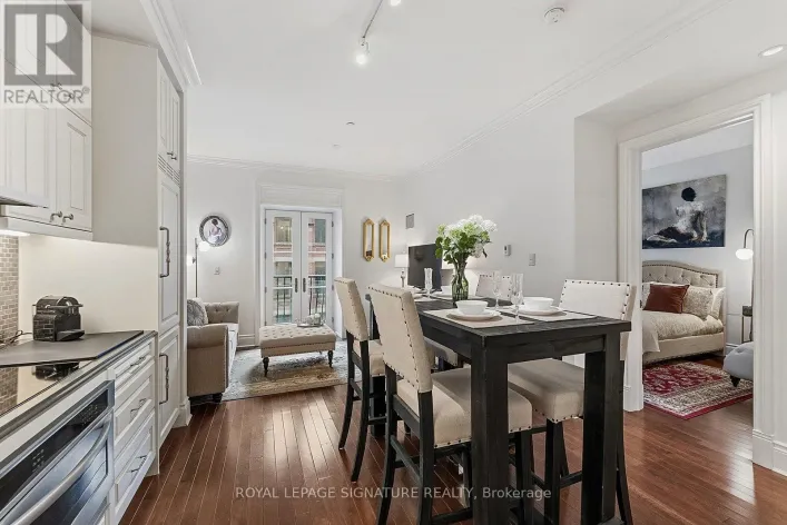 339 - 22 LEADER LANE, Toronto