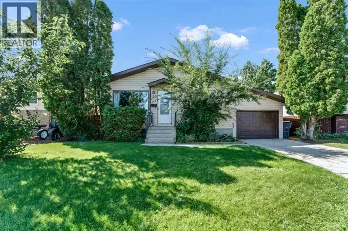 339 Ross Glen Drive SE, Medicine Hat