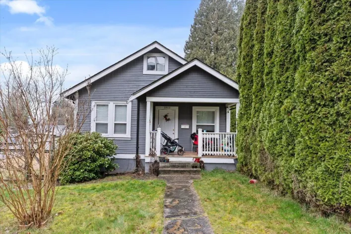 33913 PINE STREET, Abbotsford