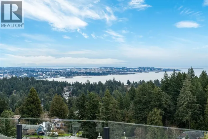 3392 Haida Dr, Colwood