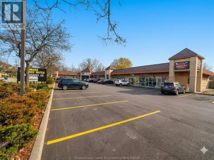 3395 HOWARD AVENUE Unit# 12, Windsor