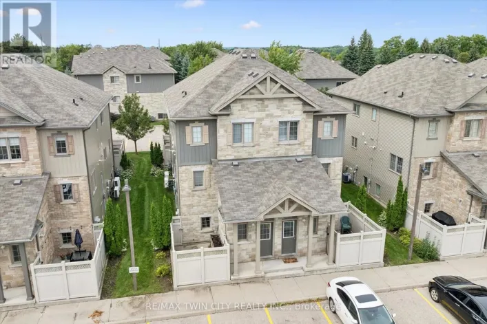 33D - 931 GLASGOW STREET, Kitchener