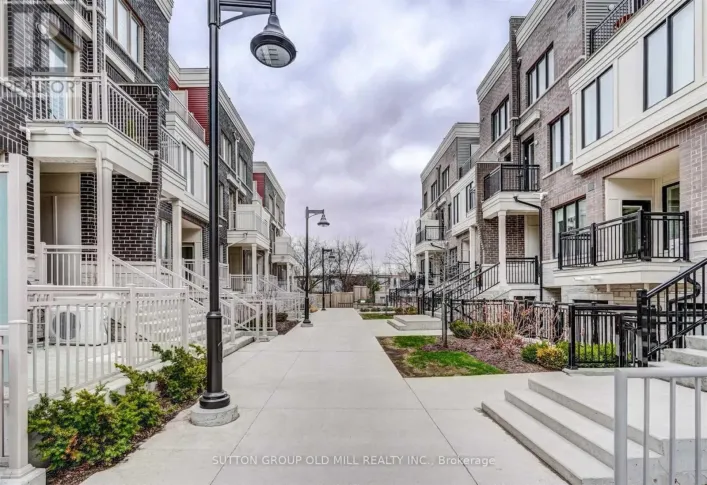 34 - 100 LONG BRANCH AVENUE, Toronto