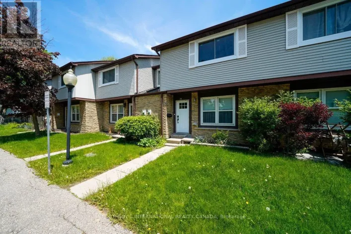 34 - 120 FALCONER DRIVE, Mississauga