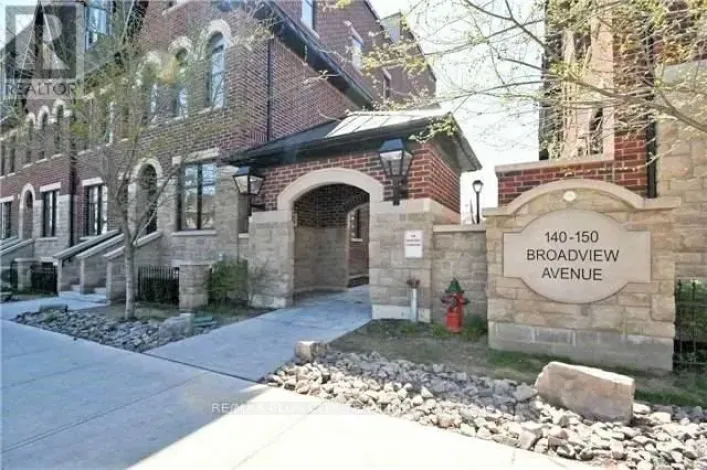 34 - 140 BROADVIEW AVENUE, Toronto